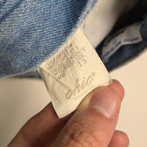 Vintage Light Blue Denim 90s Mom Jean High Rise Shorts Chic - Fits like Size 28 - Picture 6 of 6